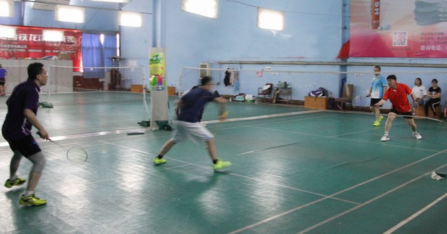 羽毛球賽場(chǎng).jpg 羽毛球賽場(chǎng).jpg